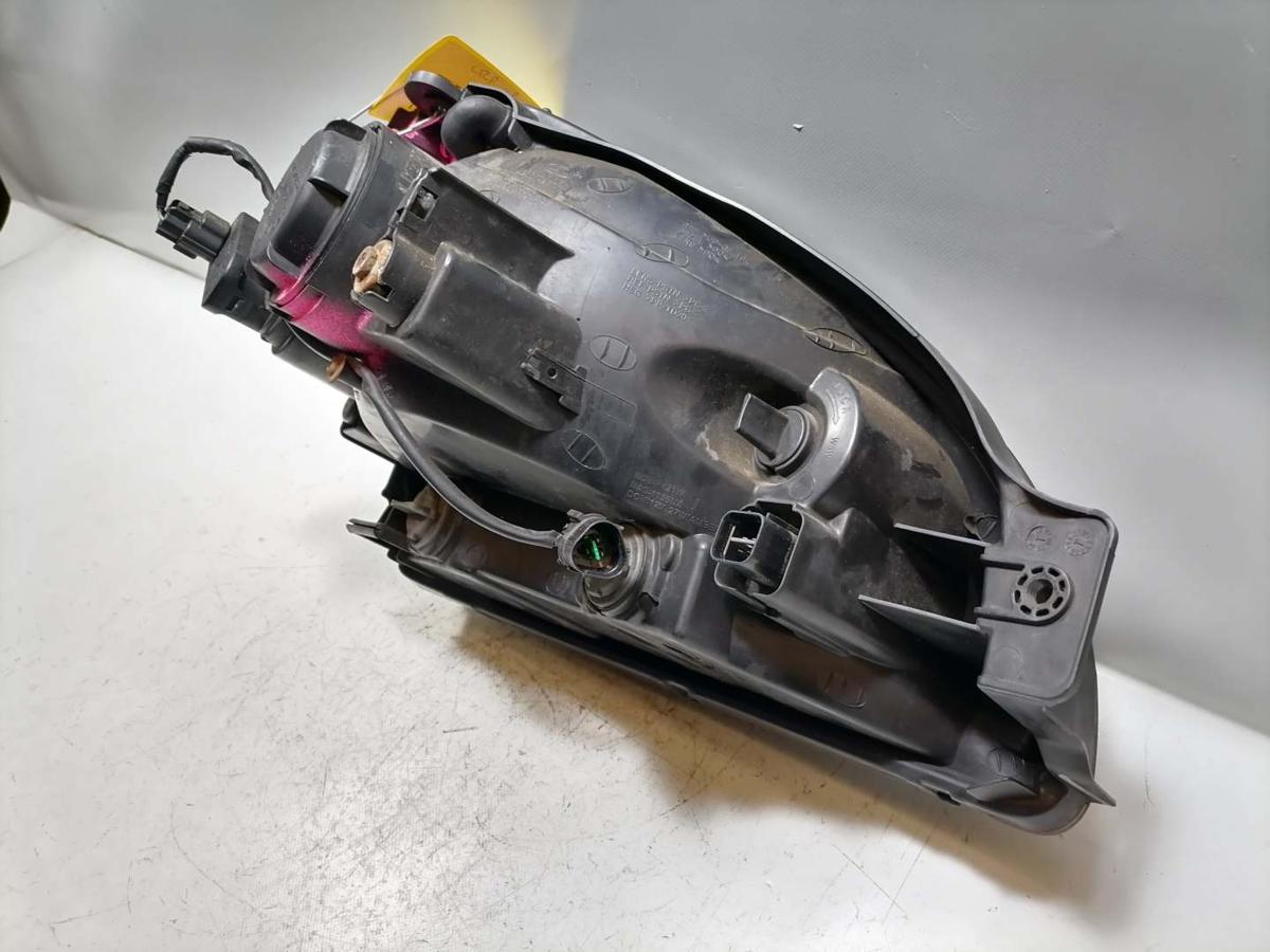 Hyundai Tucson original Scheinwerfer vorn links Halogen Bj.2005